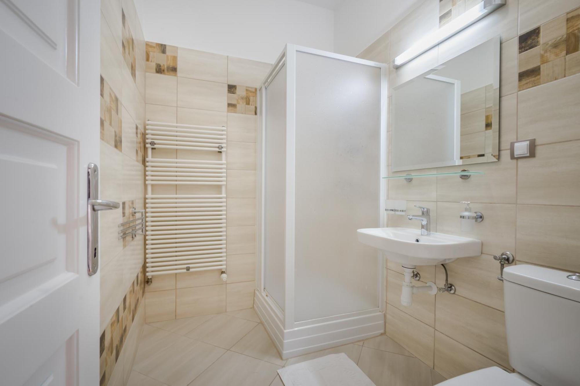 Hotel Clariss Balatonalmadi Room photo
