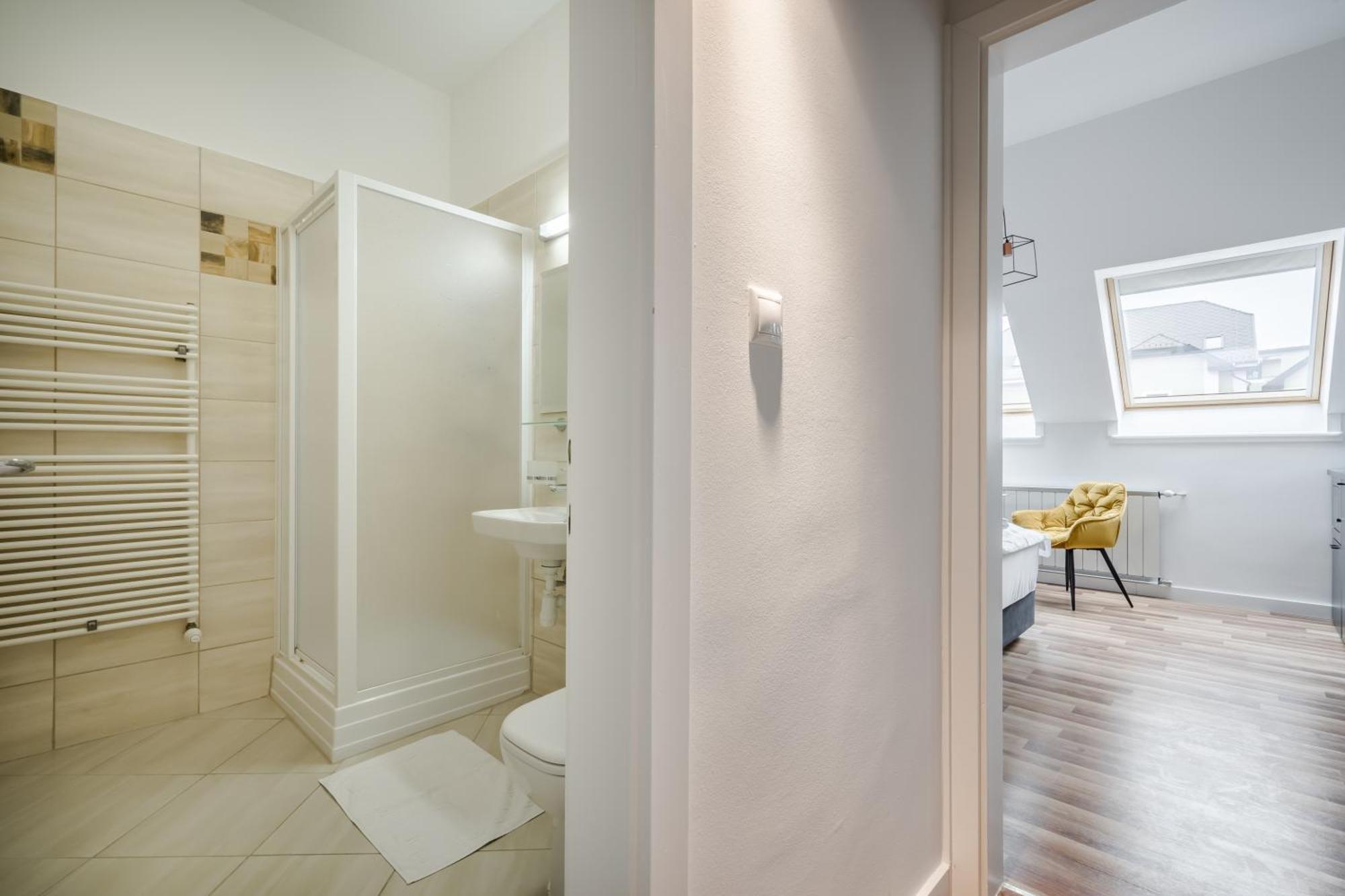 Hotel Clariss Balatonalmadi Room photo